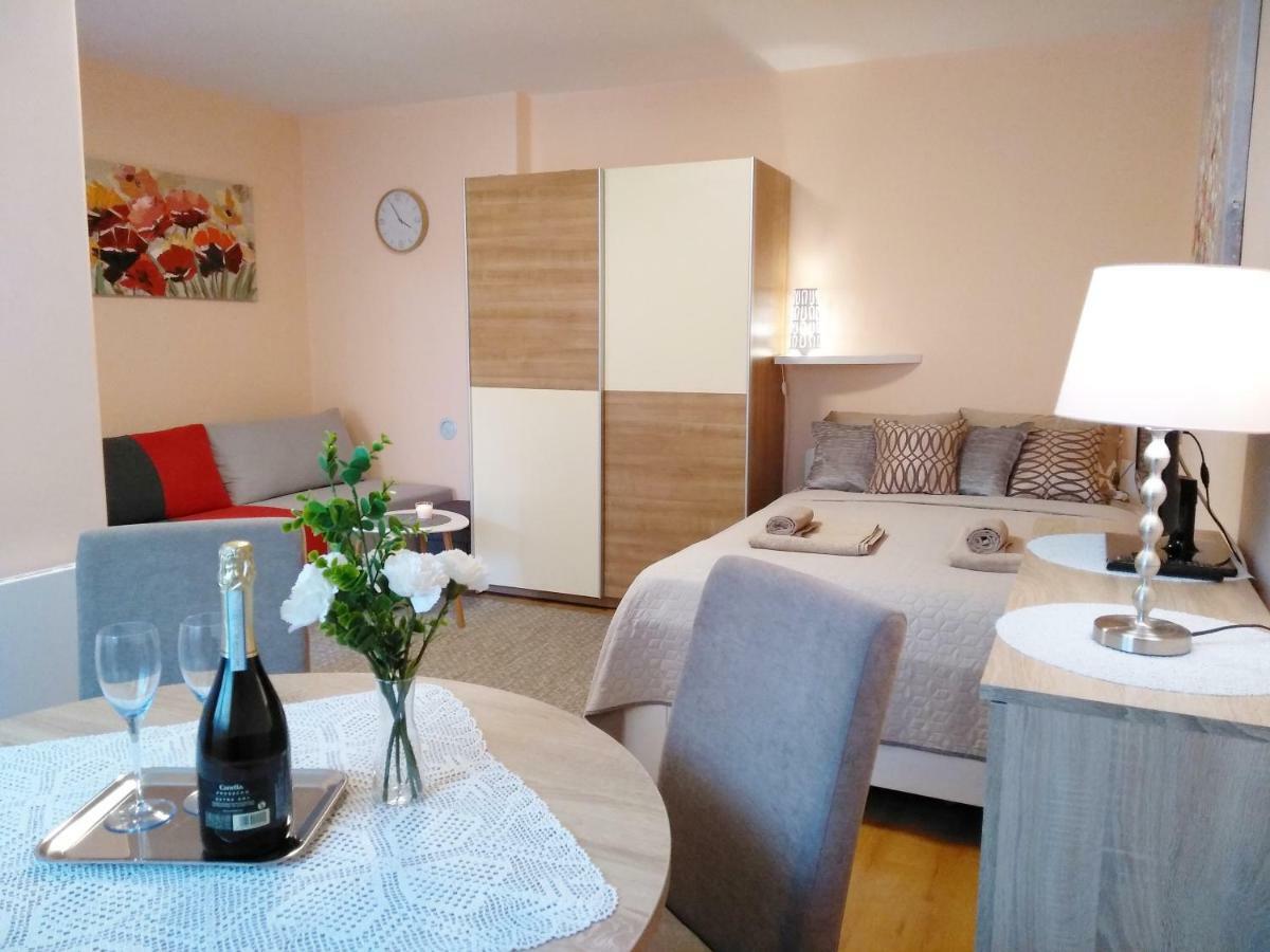 Sunray Studio Apartment Zagreb Eksteriør bilde